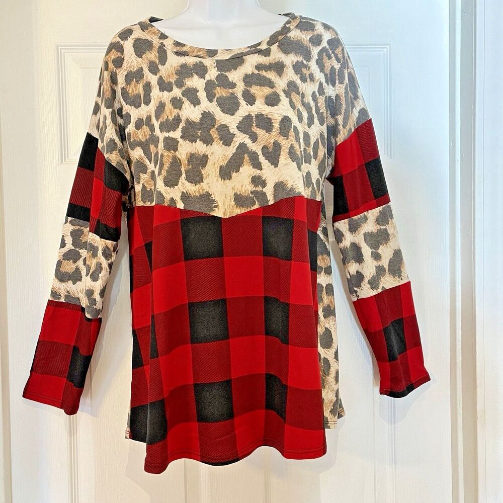 Lilypad Womens Medium Red Black‎ Buffalo Plaid Cheetah Long Sleeve Pullover
